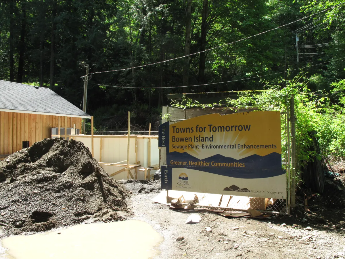 A large, modern sewage treatment facility on Bowen Island, constructed with Advantage Formwork concrete forms, showcasing the clean lines and durable finish of the system.